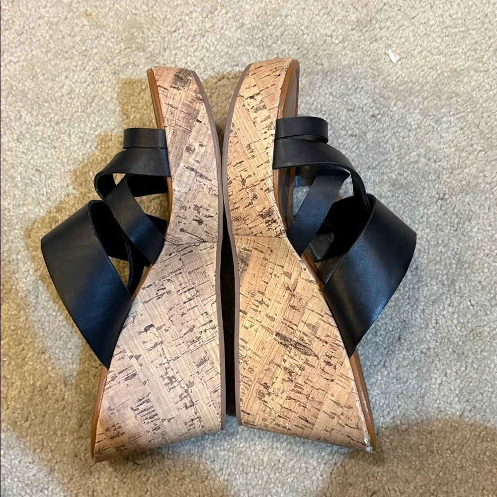 Arizona Jean Company Women's Black 3.5 Inch Wedge Sandals-Size 10